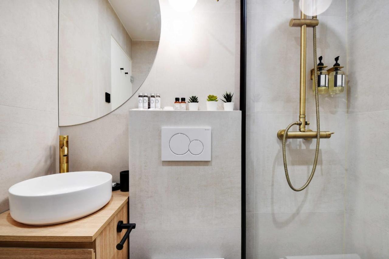 Amazing Apartment 1Br4P - Cremieux Gare De Lyon Paris Bagian luar foto